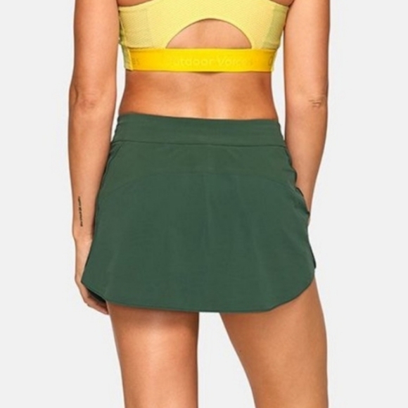 Outdoor Voices Dresses & Skirts - Outdoor voices 3" exercise skort evergreen size small